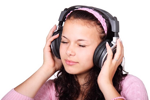 How to Ace the TOEFL Listening Test: 7 Expert Tips