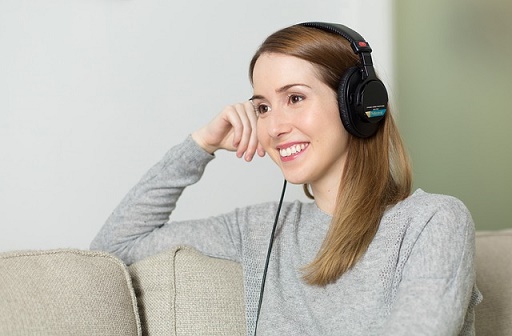 8 Top TOEFL Listening Practice Resources to Help You Study